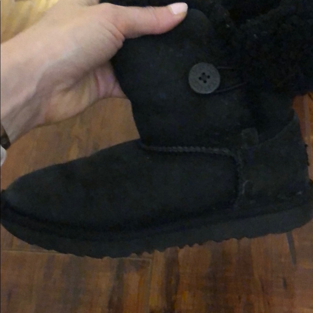 Ugg boots - Picture 2 of 9